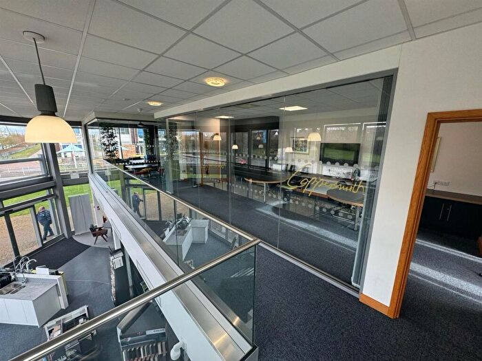 Commercial Property To Rent In Office Space - Boscombe Road, Dunstable, LU5