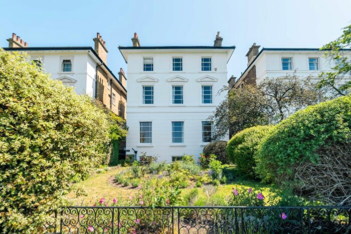 2 Bedroom Detached House For Sale In Vanbrugh Terrace, London, SE3