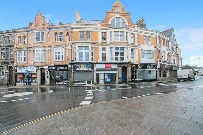 2 Bedroom Flat To Rent In Commercial Street, Camborne, Cornwall, TR14