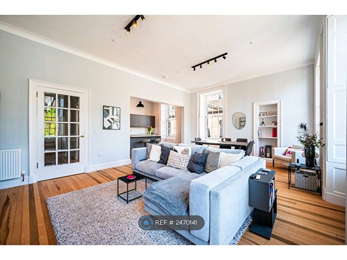 2 Bedroom Flat To Rent In Bernard Street, Edinburgh, EH6