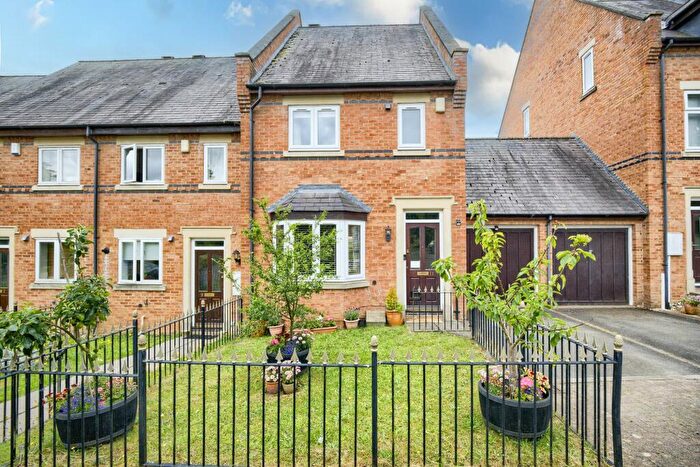 3 Bedroom End Of Terrace House For Sale In Tredington Park, Hatton Park, CV35