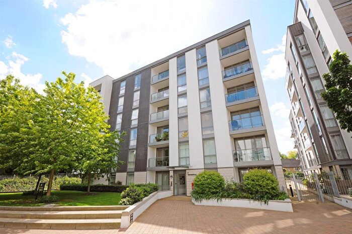 2 Bedroom Flat To Rent In Firestone House, Brentford, TW8