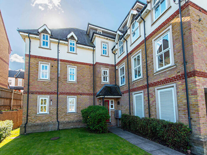 2 Bedroom Apartment For Sale In Church Paddock Court, Wallington, SM6