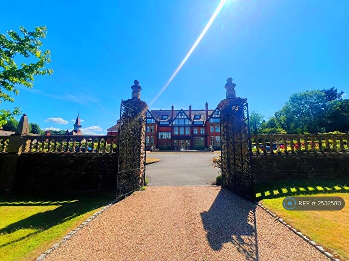 3 Bedroom Flat To Rent In Hatchford Manor, Cobham, KT11
