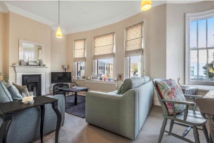 2 Bedroom Flat To Rent In Leeland Road, London, W13
