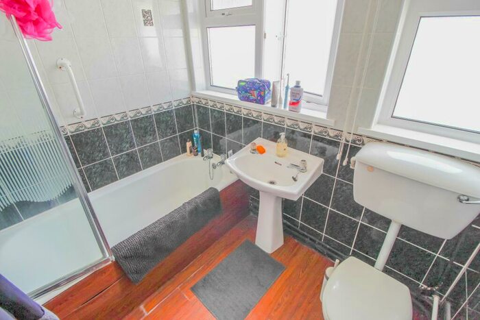 3 Bedroom Terraced House For Sale In Middle Street, Trallwn, Pontypridd, CF37