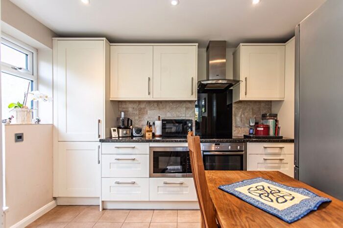 2 Bedroom Detached Bungalow For Sale In The Bungalows, Framfield, TN22