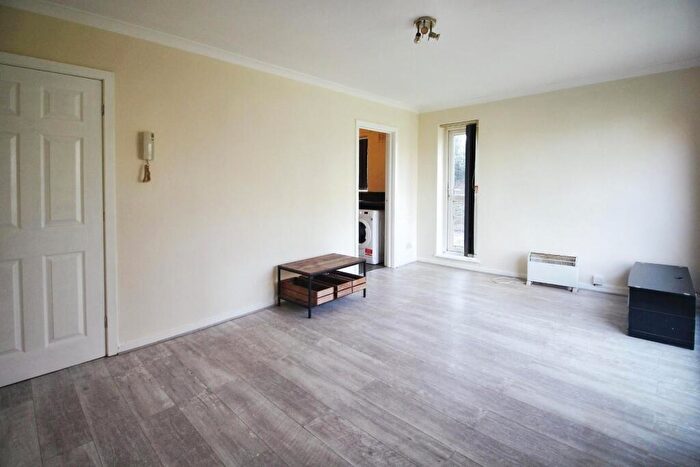 1 Bedroom Apartment For Sale In Altrincham Road, Manchester, M23