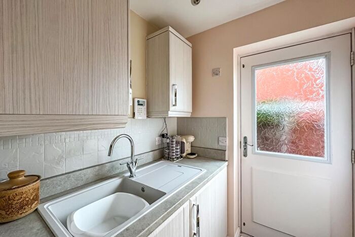 4 Bedroom Detached House For Sale In Stilwells, Rochford, SS4