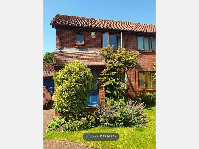 3 Bedroom Semi-Detached House To Rent In Plumian Way, Balsham, Cambridge, CB21