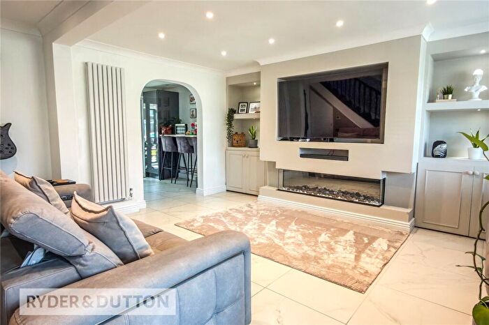 3 Bedroom Semi-Detached House For Sale In Nottingham Drive, Failsworth, Manchester, M35