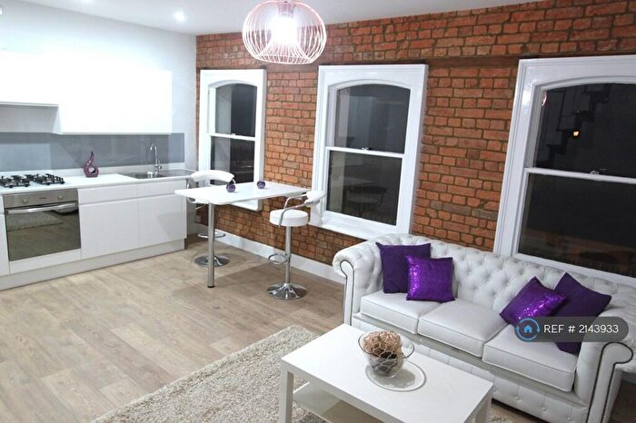 2 Bedroom Flat To Rent In King Street, Luton, LU1