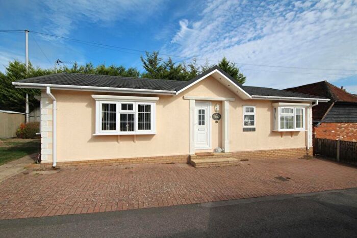 2 Bedroom Mobile Home For Sale In Layters Green Park, Layters Green Lane, SL9