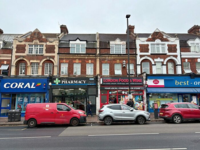 3 Bedroom Flat To Rent In London Road, Isleworth, TW7