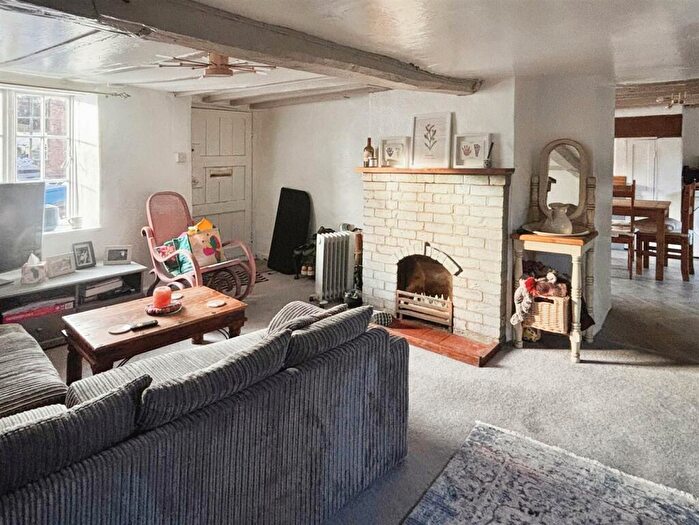 3 Bedroom Terraced House For Sale In Southam Street, Kineton, Warwick, CV35