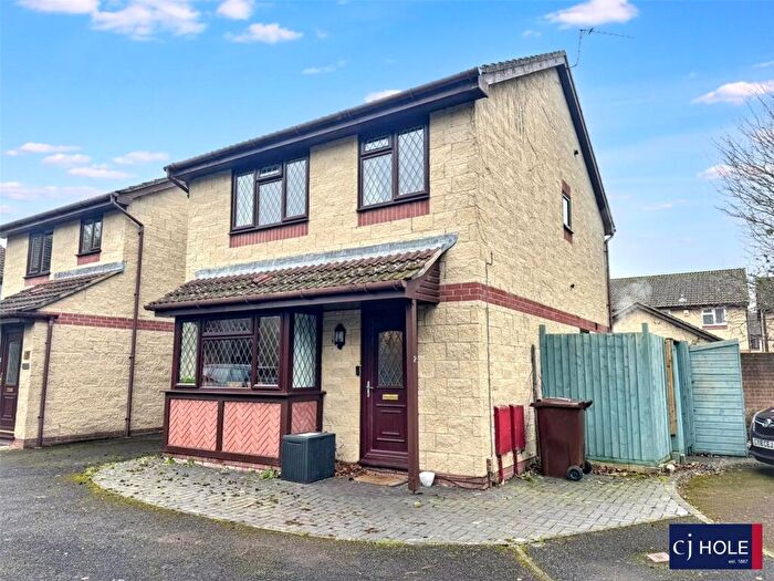 3 Bedroom Link Detached House For Sale In Thomas Moore Close, Churchdown, Gloucester, GL3