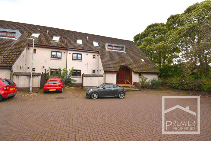 1 Bedroom Flat To Rent In Cairntoul Court, Cumbernauld, G68