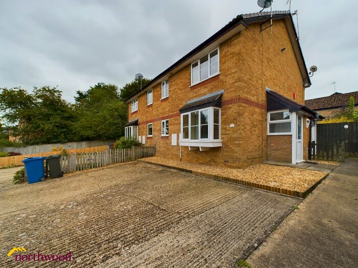 1 Bedroom Terraced House To Rent In Rosedale Avenue, Banbury, OX16