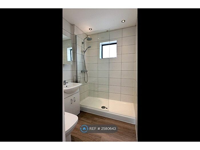 2 Bedroom Detached House To Rent In Gladstone Road, Headington, Oxford, OX3