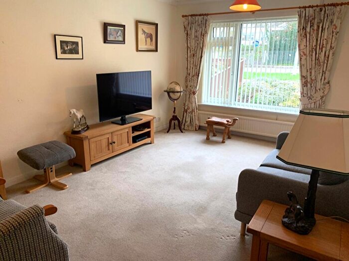 2 Bedroom Semi-Detached Bungalow For Sale In Honiton Bottom Road, Honiton, EX14