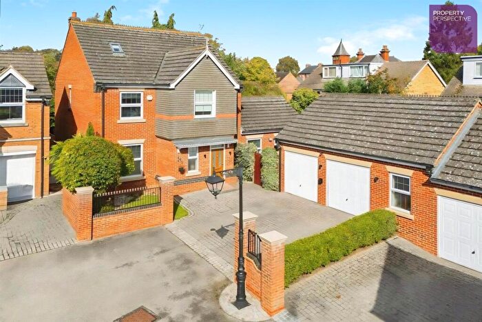 4 Bedroom Detached House For Sale In Marlborough Place, Lutterworth, LE17