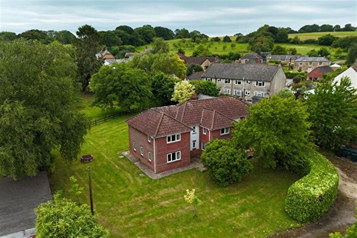 4 Bedroom Detached House For Sale In Netherbury, DT6