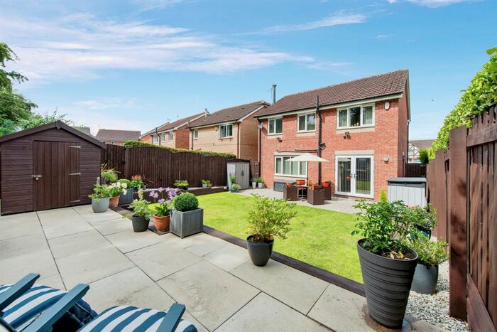 4 Bedroom Detached House For Sale In Rosemount Drive, Normanton, WF6