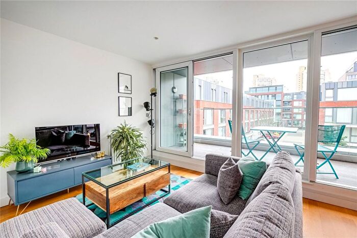 1 Bedroom Flat To Rent In Fergusson Mews, Clapham, SW4