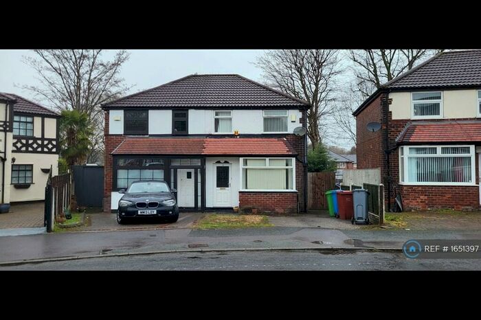 2 Bedroom Semi-Detached House To Rent In Caldecott Road, Manchester, M9