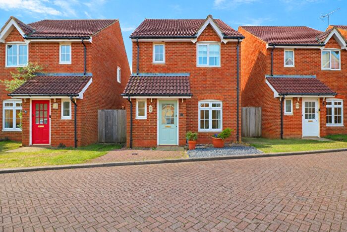 3 Bedroom Detached House For Sale In Octavian Way, Ashford, TN23