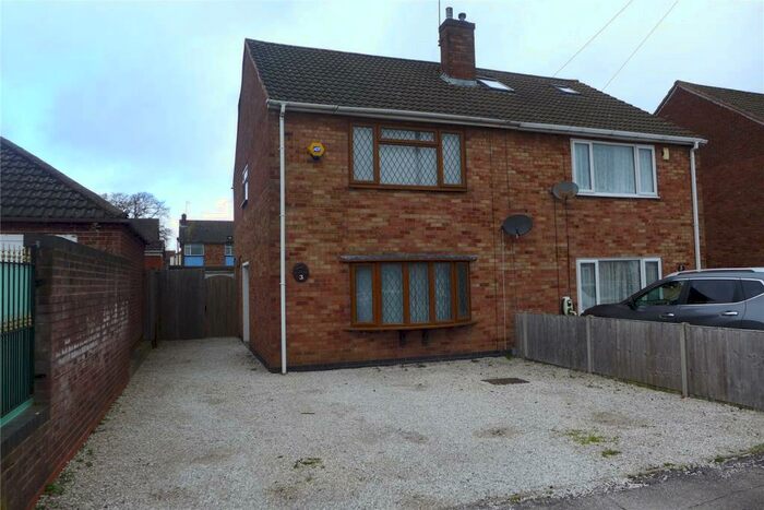 3 Bedroom Semi-Detached House To Rent In Treggorick Road, Exhall, Coventry, CV7