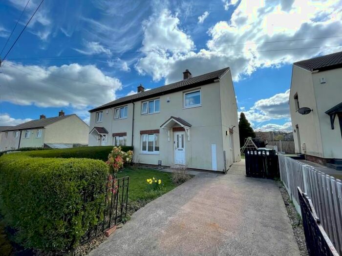 3 Bedroom Semi-Detached House To Rent In Teddington Avenue, Dalton, Huddersfield, HD5