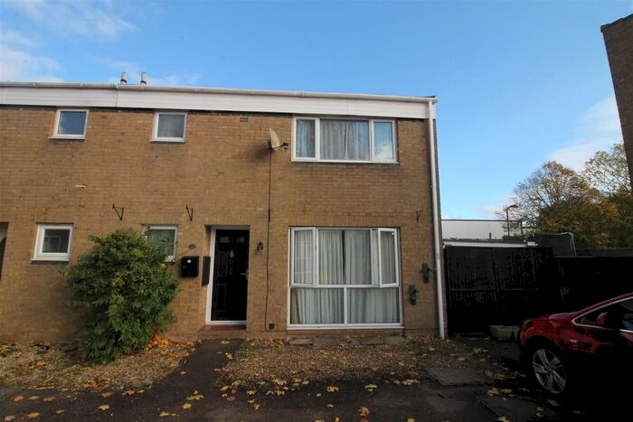 3 Bedroom Semi-Detached House To Rent In Clailey Court, Stony Stratford, Milton Keynes, MK11