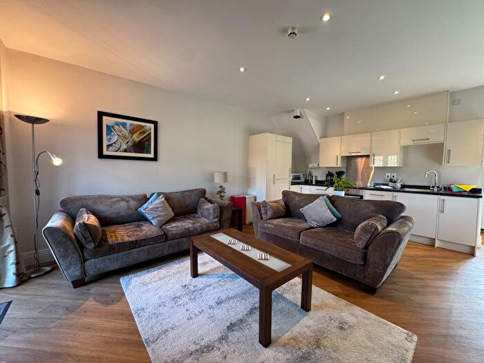 1 Bedroom Serviced Apartments To Rent In Hunt's Lane, Taplow, Maidenhead, SL6