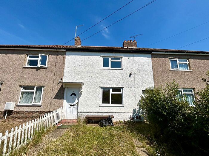 3 Bedroom Property To Rent In Bryant Avenue, Stoke Poges, Slough, SL2