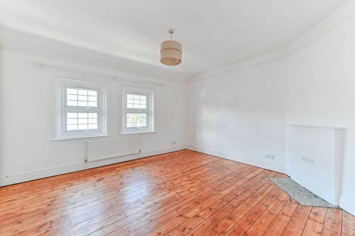 3 Bedroom End Terrace House To Rent In Cowper Avenue, Sutton, SM1