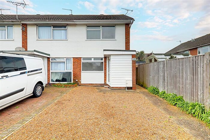 2 Bedroom End Terrace House For Sale In Vancouver Road, Worthing, BN13