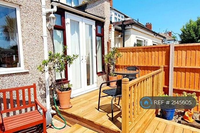 Studio To Rent In Henley Avenue, Cheam, Sutton, SM3