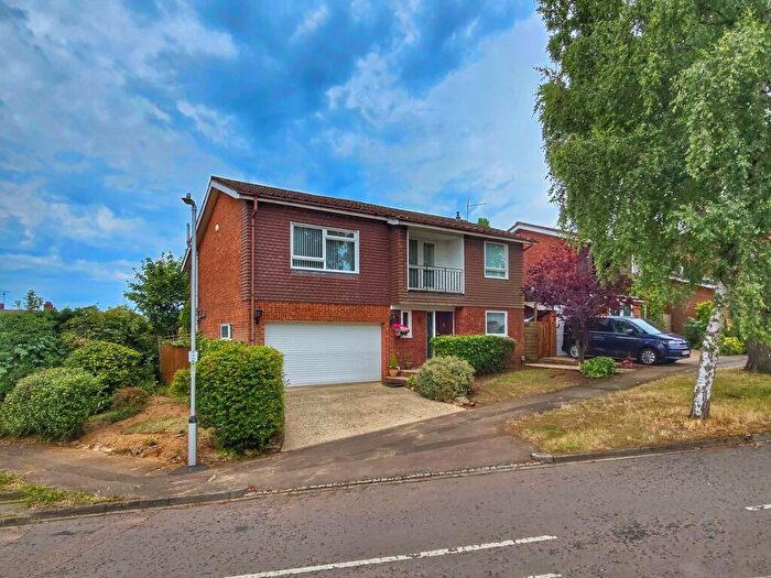 5 Bedroom Detached House For Sale In Brownshill, Maulden, Bedfordshire, MK45