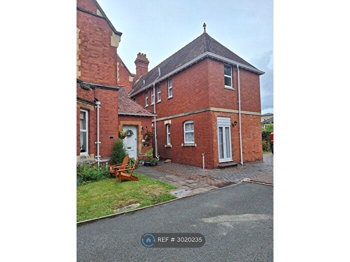 2 Bedroom Semi-Detached House To Rent In Avenue Road, Malvern, WR14