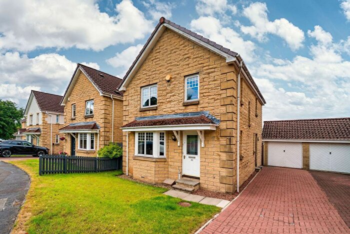 4 Bedroom Detached House For Sale In St. Mary's Place, Bathgate, EH48