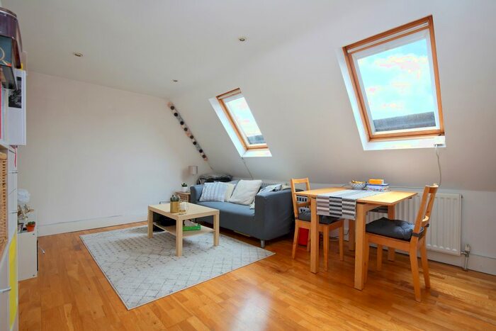 1 Bedroom Flat To Rent In Stroud Green Road, London, N4