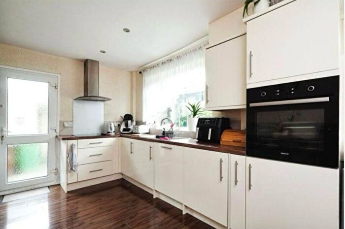 1 Bedroom Semi-Detached House To Rent In Failsworth Close, Nottingham, NG11