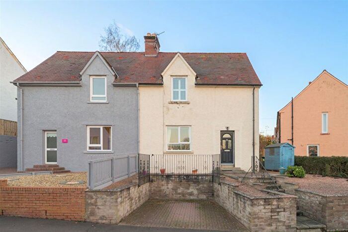 3 Bedroom Semi Detached House For Sale In Murray Crescent, Perth, PH2