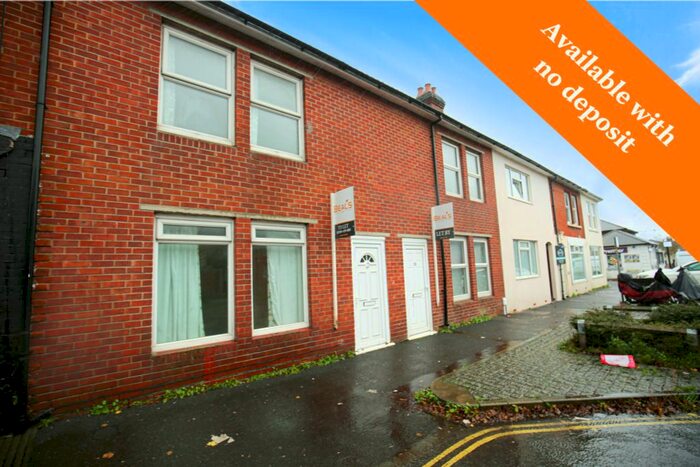 3 Bedroom Terraced House To Rent In Victoria Road, Southampton, SO19