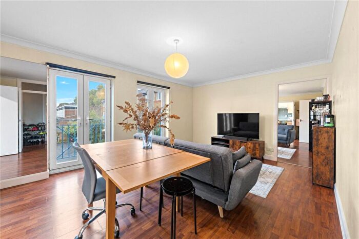2 Bedroom Apartment For Sale In Fuller Close, London, E2