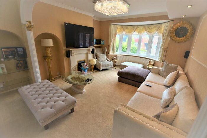 4 Bedroom Property To Rent In Frinton Avenue, Leicester, LE5