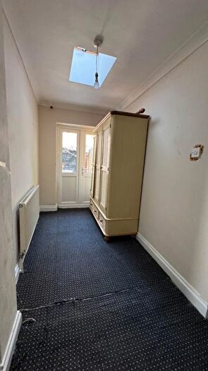 1 Bedroom Flat To Rent In Richmond Road, Ilford, IG1