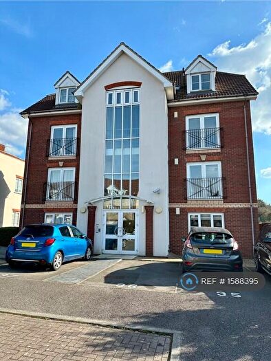 2 Bedroom Flat To Rent In Parade Court, Bristol, BS5