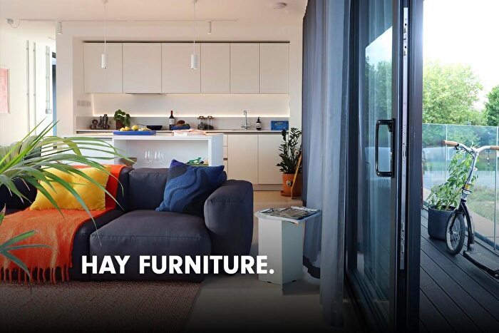 2 Bedroom Apartment To Rent In Milton Street, Sheffield, S3